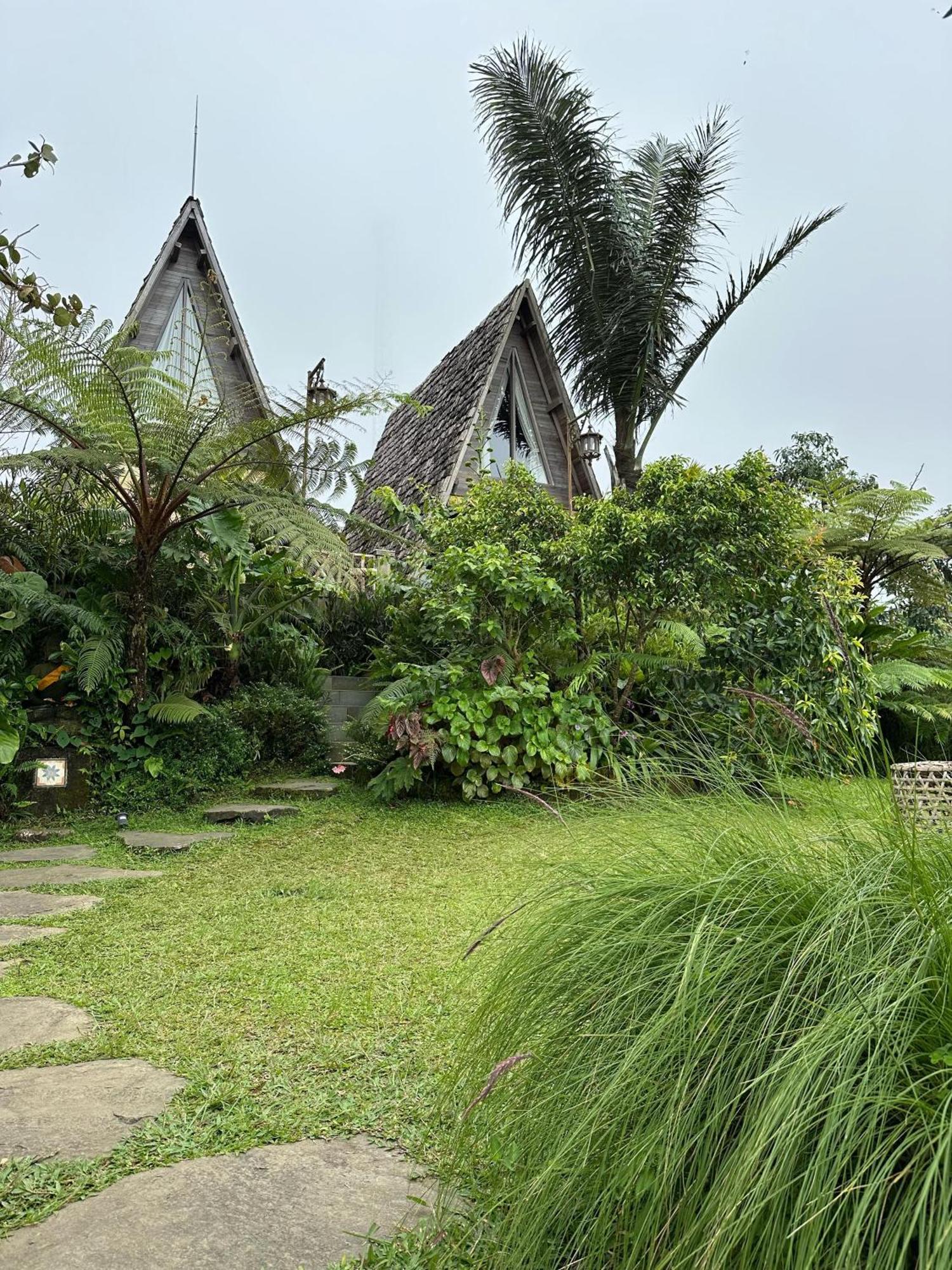 Pondok Kawinaya Singaraja Quarto foto